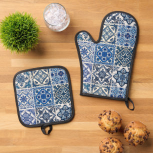 Mediterranean Tiles, Portuguese, Azulejo, Majolica Oven Mitt & Pot Holder Set