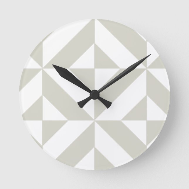 Medium Grey Geometric Deco Cube Pattern Round Clock (Front)