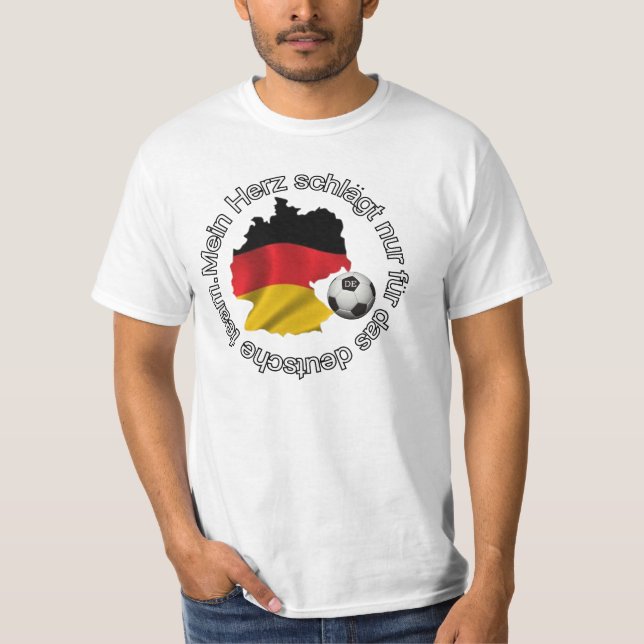Mein herz schlagt nur fur das deutsche team. T-Shirt (Front)