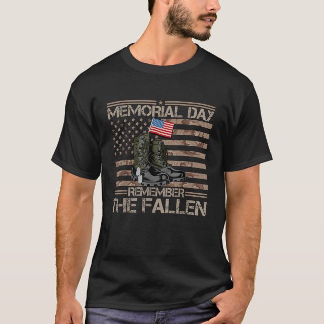 Memorial Day Remember The Fallen Veteran Military  T-Shirt (Front)