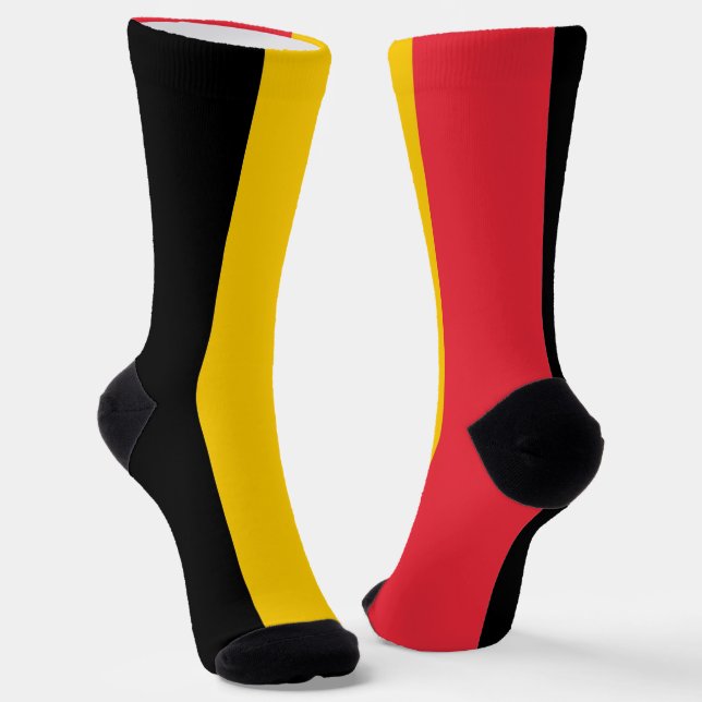 Men crew socks with flag of Belgium (Angled)