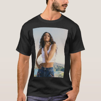 Men Women Zendaya Cute Graphic Gift T-Shirt