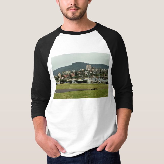 Men's Basic 3/4 Sleeve Raglan T-Shirt (Front)