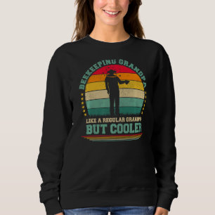 Mens Beekeeping  Vintage Beekeeping Grandpa Father Sweatshirt
