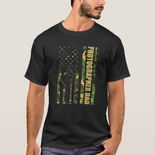 Mens Cool American Flag Camouflage Photographer Da T-Shirt