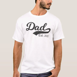 Mens Dad Est. 2022 Funny Pregnancy Announce Father T-Shirt