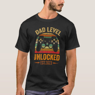 Mens Dad Level Unlocked Est 2023 New Dad Pregnancy T-Shirt