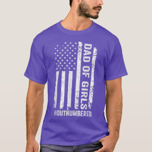 Mens Dad of Girls Outnumbered US Flag Vintage Fath T-Shirt