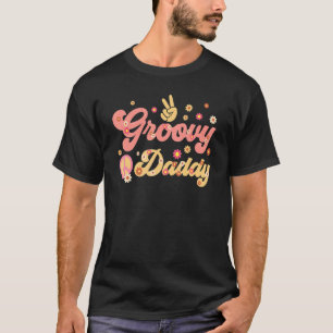 Mens Groovy Daddy 70s Aesthetic Nostalgia 1970's R T-Shirt