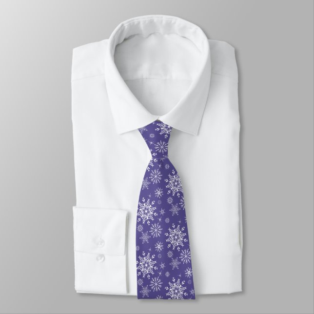 Men's Holiday Snowflakes Tie (Tied)