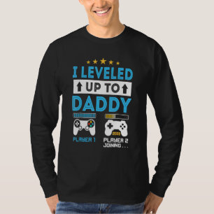Mens I Levelled Up To Daddy 2022 Soon To Be Dad 2 T-Shirt