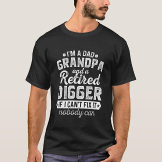 Mens I'm A Dad Grandpa And Retired Digger Christma T-Shirt