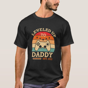 Mens Level Up To Daddy 2022 Pregnant Video Game Co T-Shirt