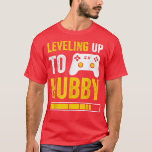 Mens Levelling Up To Hubby Husband Gamer Engagemen T-Shirt