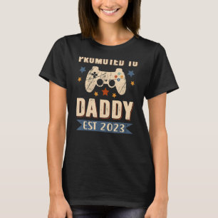Mens Promoted To Dad 2023 Funny Gamer Dad 2023 T-Shirt
