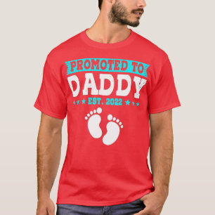 Mens Promoted To Daddy Est 2022 First Time Fathers T-Shirt