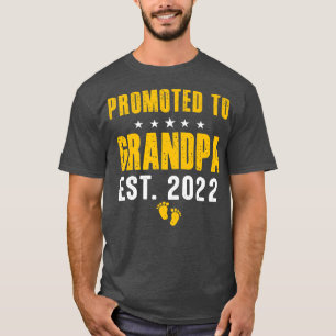 Mens Promoted to Grandpa 2022 Soon To Be Grandfath T-Shirt