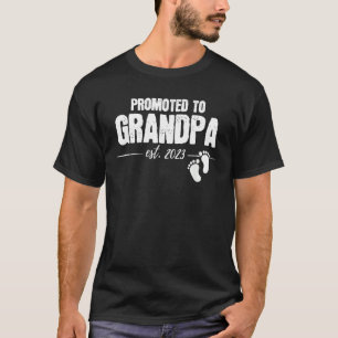 Mens Promoted To Grandpa 2023 Soon To Be Dad Husba T-Shirt