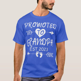 Mens Promoted To Grandpa Est 2023 Pregnancy Reveal T-Shirt