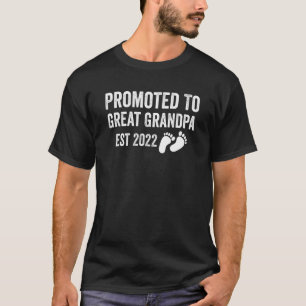 Mens Promoted To Great Grandpa Est 2022 Cute New G T-Shirt