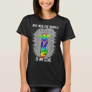Mens Real Men Pride LGBTQ Bees Funny Gay Rainbow B T-Shirt
