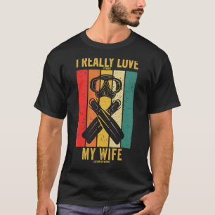 Mens Scuba Diving Vintage Diver Dad Husband  Scuba T-Shirt