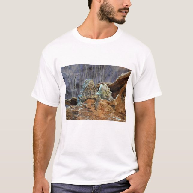 Mens T Shirt with two curious lizards (Front)