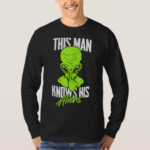 Mens This Man Knows His Aliens Ufo Extraterrestri T-Shirt