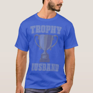 Mens TROPHY HUSBAND   Men's Vintage Style Trophy H T-Shirt