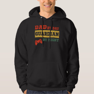 Mens Vintage Dad By Day Guardian By Night Gamer Da Hoodie
