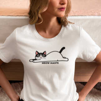 Meowmaste Cat – Funny Yoga-Inspired Cute Cat T-Shirt