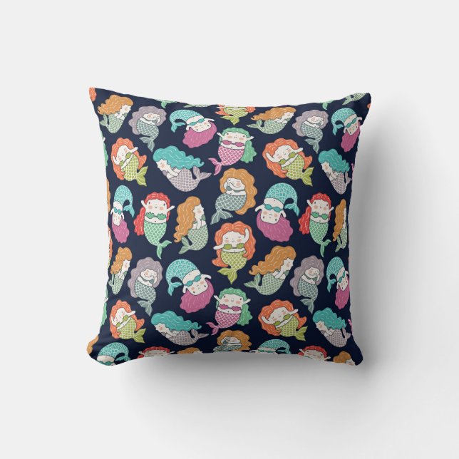 Mermaids: whimsical seamless pattern. cushion (Front)