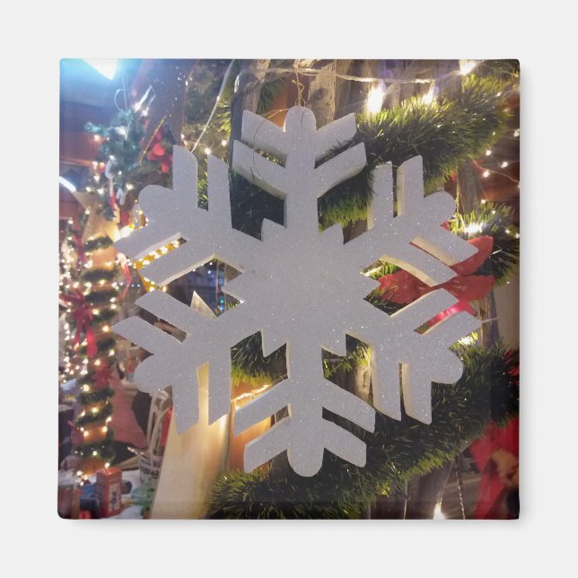 Merry Christmas and a Happy New Year Snowflake Art Magnet (Front)