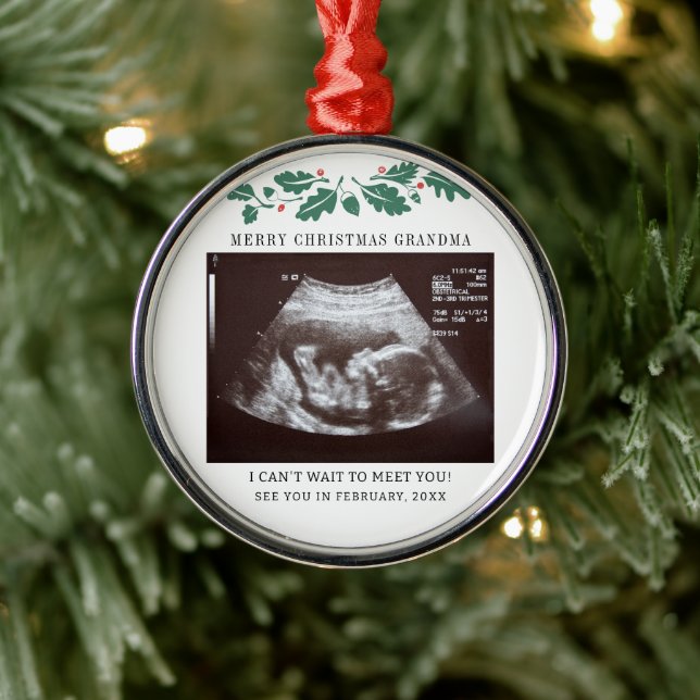 Merry Christmas Grandma Pregnancy Announcement Metal Ornament (Tree)