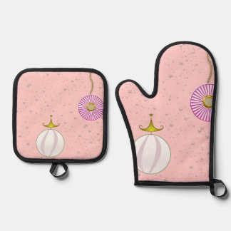 merry Christmas ornament pink Oven Mitt & Pot Holder Set