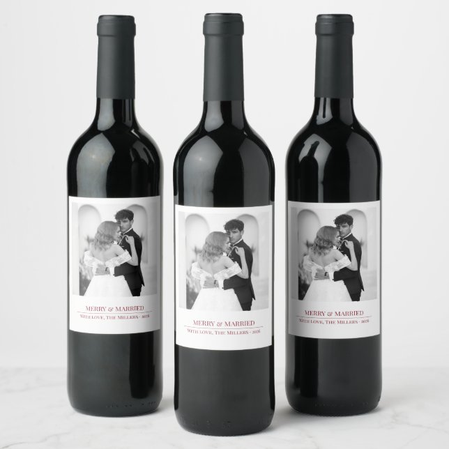 Merry & Married - Personalised Newlywed Christmas  Wine Label (Bottles)