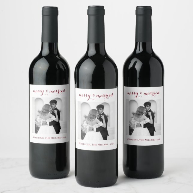 Merry & Married - Personalised Newlywed Christmas  Wine Label (Bottles)