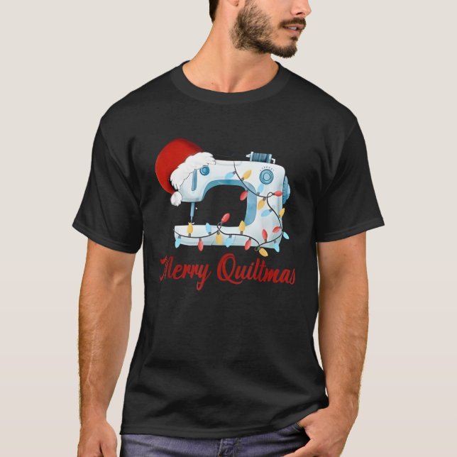 Merry Quiltmas Knitting Sewing Santa Christmas Qui T-Shirt (Front)