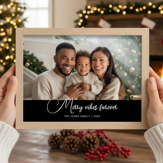 Merry Vibes Forever Playful Family Card (Creator Uploaded)