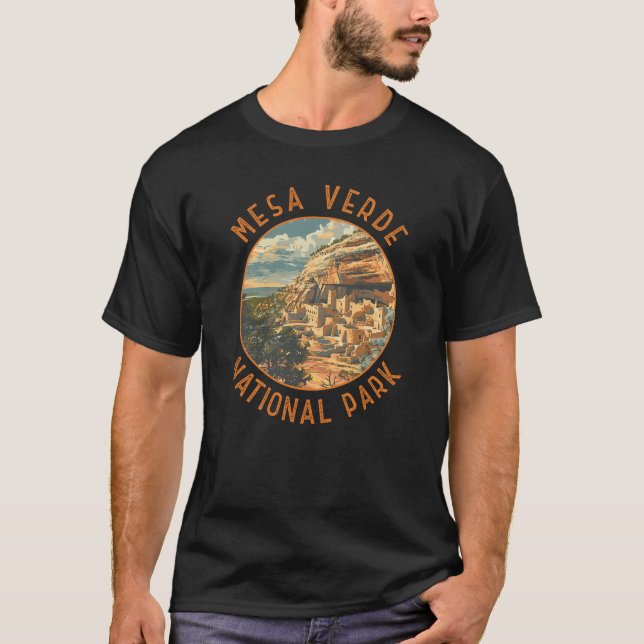 Mesa Verde National Park Retro Distressed Circle T-Shirt (Front)