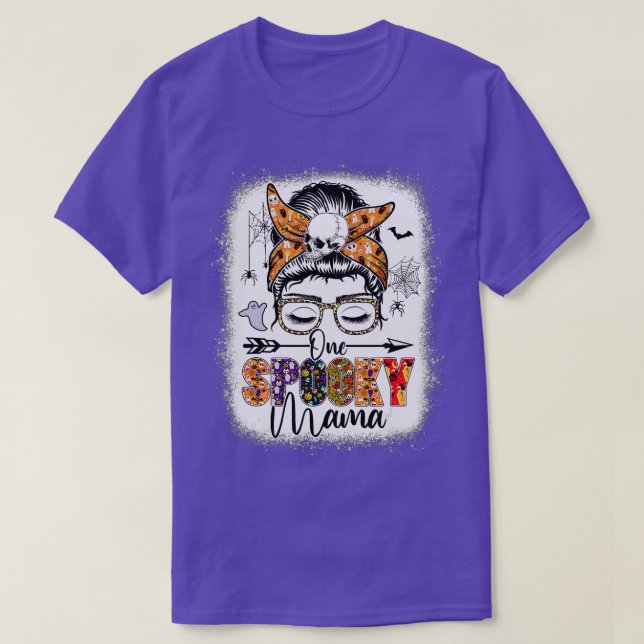 Messy Bun Hair One Spooky Mama Halloween Costume D T-Shirt (Design Front)