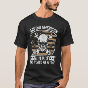 Metal Detector Crystal Collector Treasure Dirt Fis T-Shirt