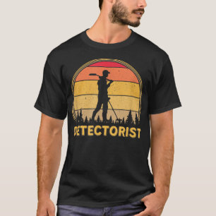 Metal Detectorist Funny Metal Detecting Retro Vint T-Shirt