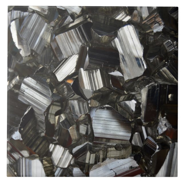 Metal Grey Shiny Quartz Crystals Tile (Front)
