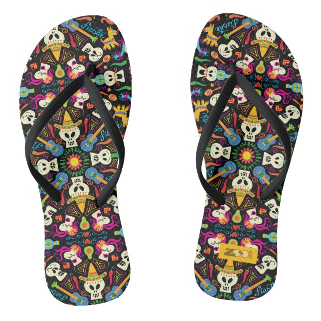 Mexican skeletons celebrating the Day of the Dead Thongs (Footbed)