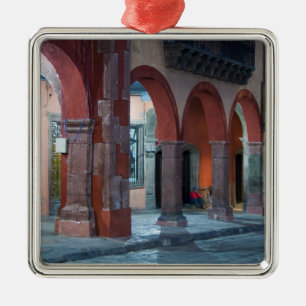 Mexico, San Miguel de Allende, The Jardin, Metal Tree Decoration