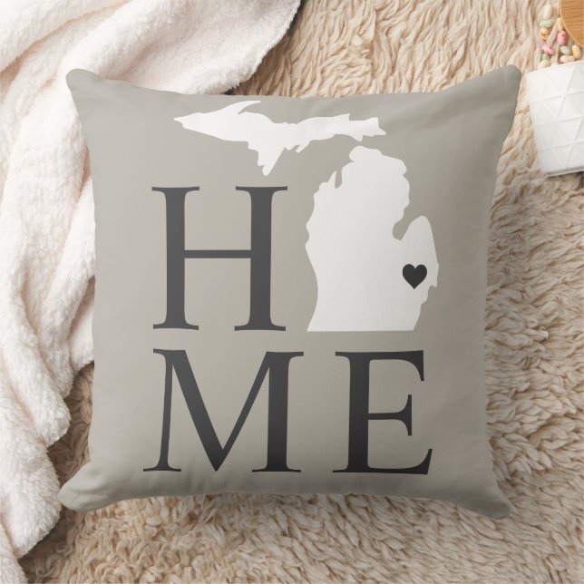 Michigan Home Grey White State Heart Cushion (Blanket)