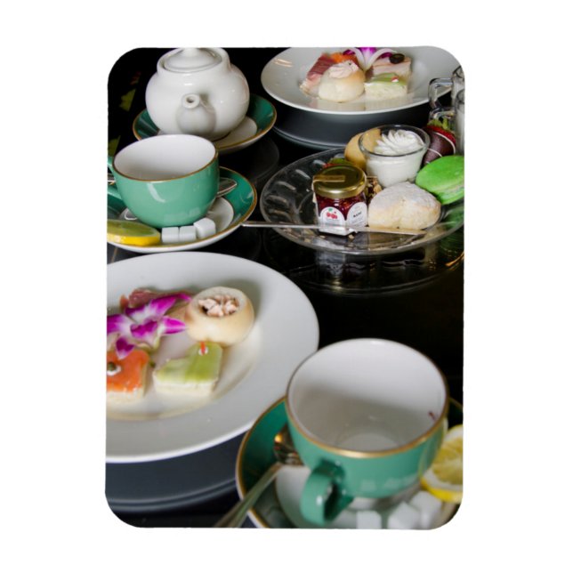 Michigan, Mackinac Island. Grand Hotel Magnet (Vertical)