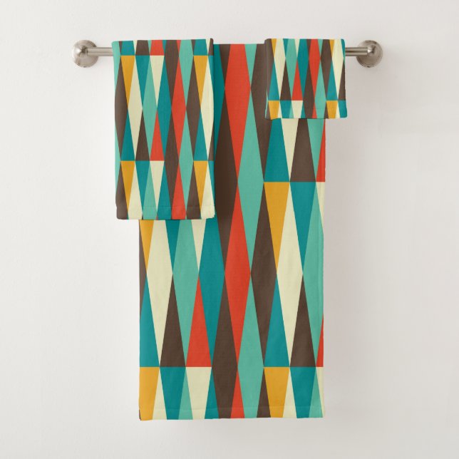 Mid-Century Modern Bath Towel, Diamond Pattern Towel Set (Insitu)