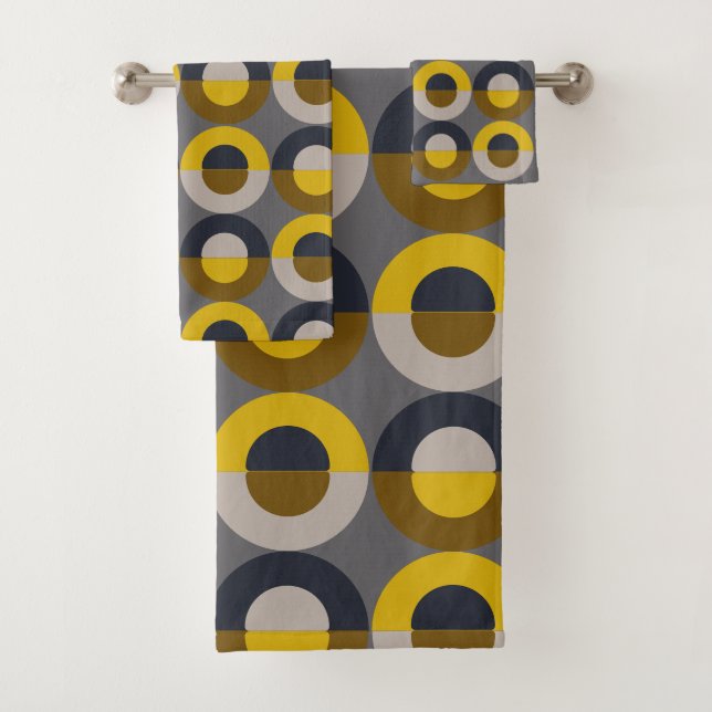 Mid-Century Modern Bronze Mustard Thunder       Bath Towel Set (Insitu)